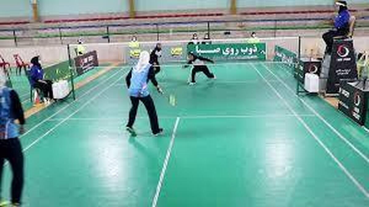 دختران بدمینتون فارس در المپیاد استعدادهای برتر کشور سوم شدند