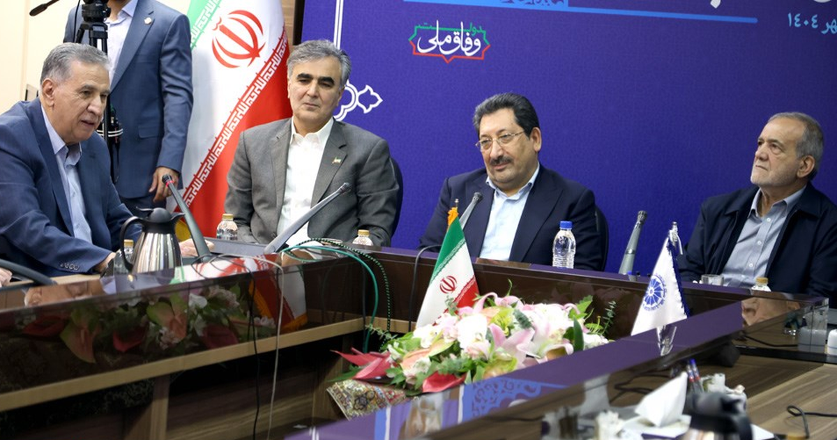 لزوم تمرکز بر چابک‌سازی و کوچک‌سازی دولت/ موتور تولید مقررات را خاموش کنیم