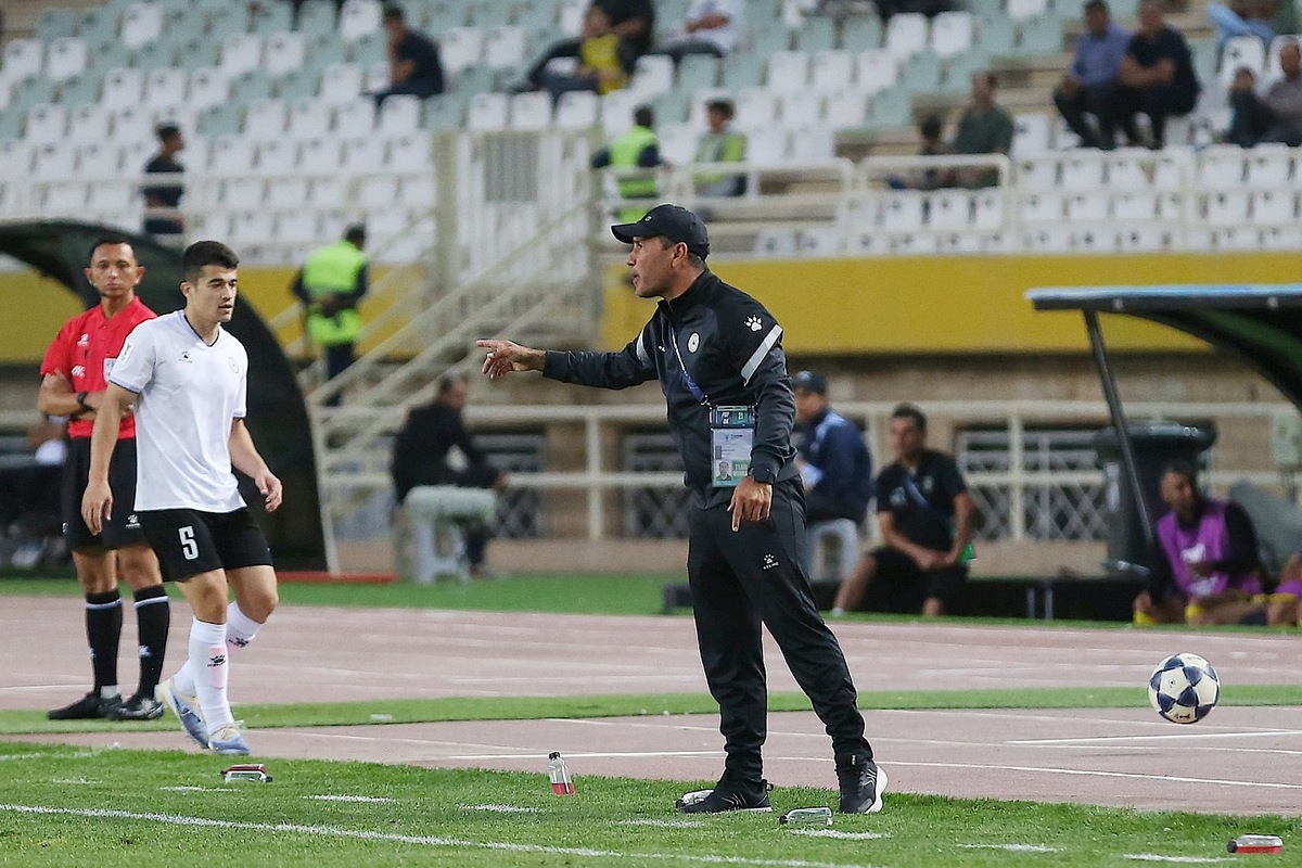 سرمربی آخال: گل پیروزی‌بخش سپاهان آفساید بود