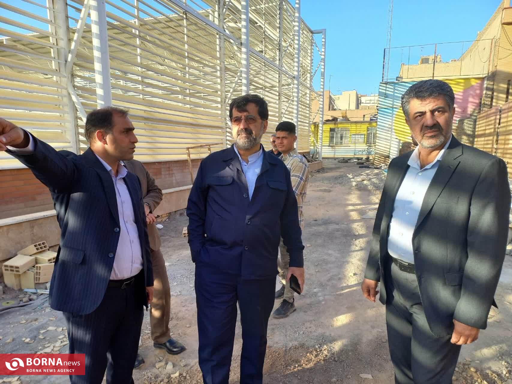 بازدید میدانی استاندار قم از ورزشگاه تختی