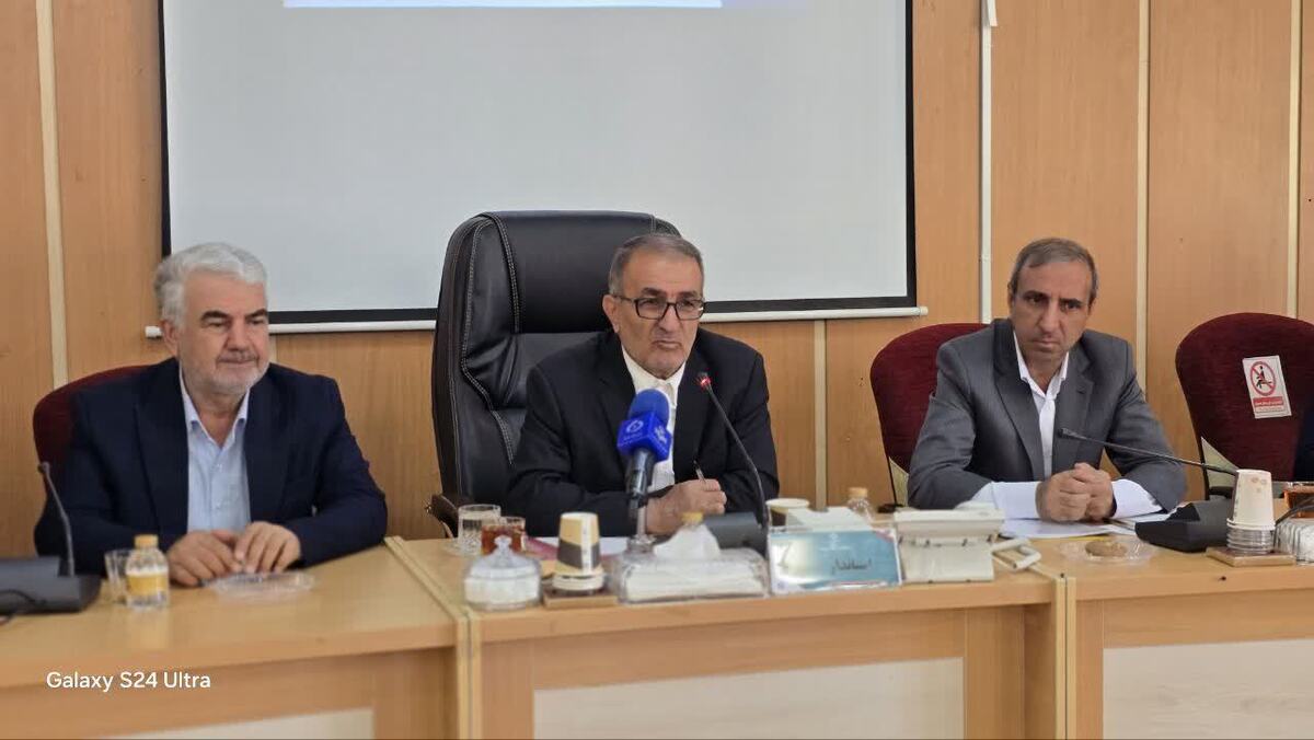 جذب اعتبارات باید در طول سال متوازن شود/ گزارش کارگروه اقتصادی و بررسی مصوبات زیربنایی در شورای برنامه‌ریزی استان