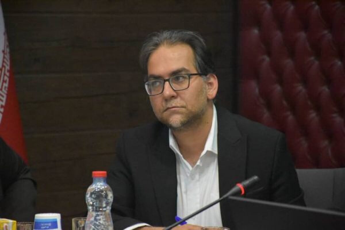 مجرب: حمایت از صادرکنندگان و ارتقای زیرساخت‌های صادرات در فارس را دنبال می‌کنیم