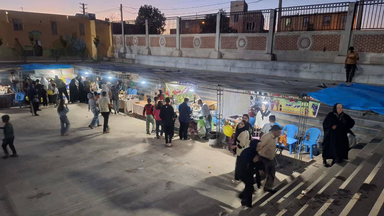 برگزاری جشنواره انگور موجب معرفی ظرفیت های تاکستان و رونق اقتصادی منطقه می شود