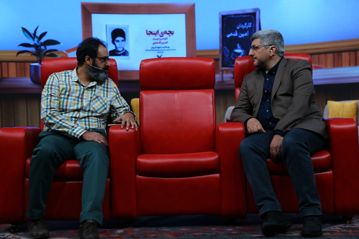 نمایش «بچه‌ی اینجا» در «کافه مستند»