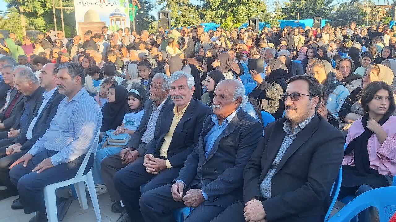 راه اندازی بازارچه دائمی محصولات کشاورزی و صنایع دستی در تاکستان ضروری است