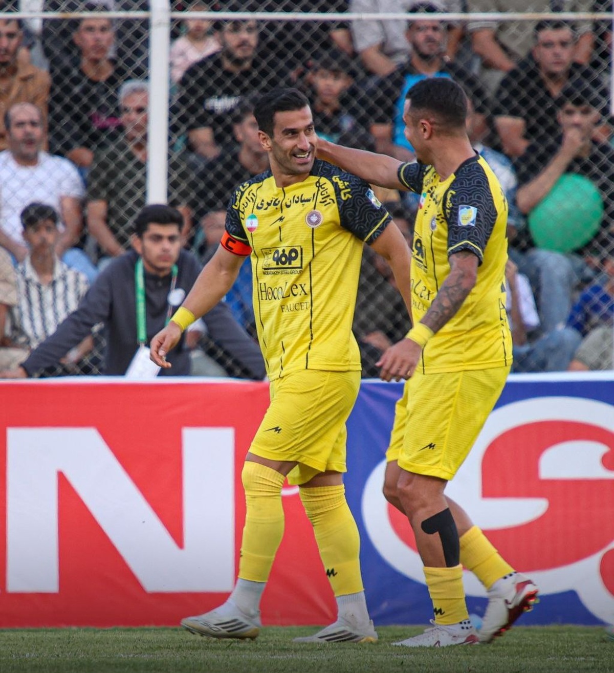 لبخند سپاهان با تک گل کاپیتان