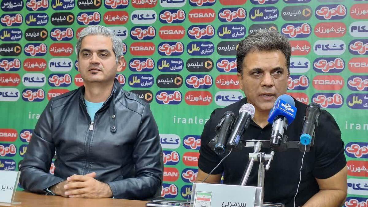 رضایی: به بازیکنانم افتخار می کنم/ یک پنالتی ما را نگرفتند 