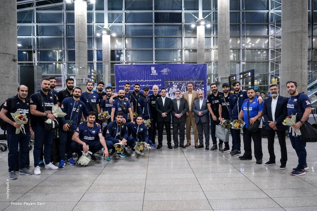 بازگشت ملی‌پوشان والیبال از سفر ۳۲ روزه