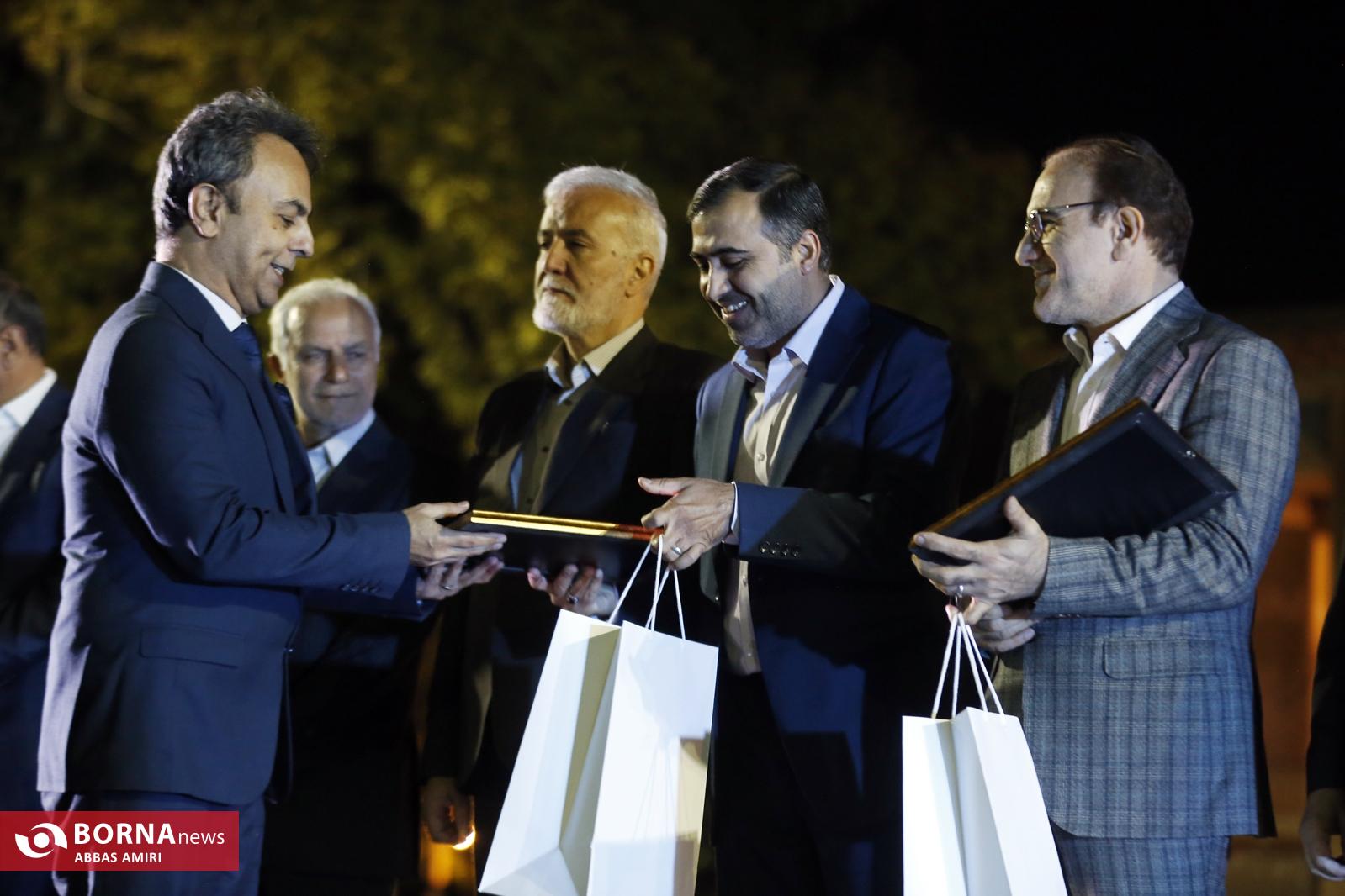 تقدیر از پزشکان برگزیده ملی و استانی در شیراز