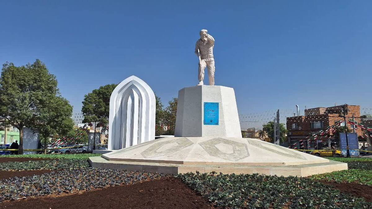 تندیس شهید رضا حسن‌پور در قزوین رونمایی شد 