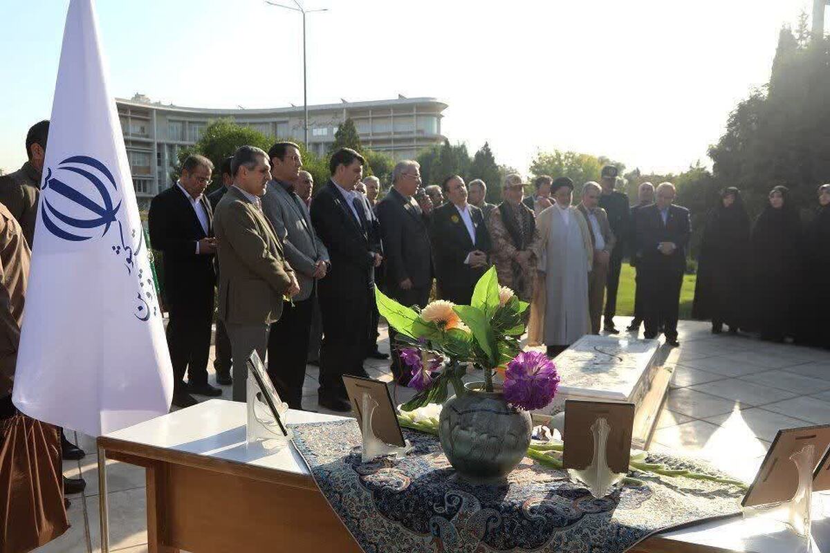 رمز موفقیت نظام اسلامی وحدت و همدلی مردم است