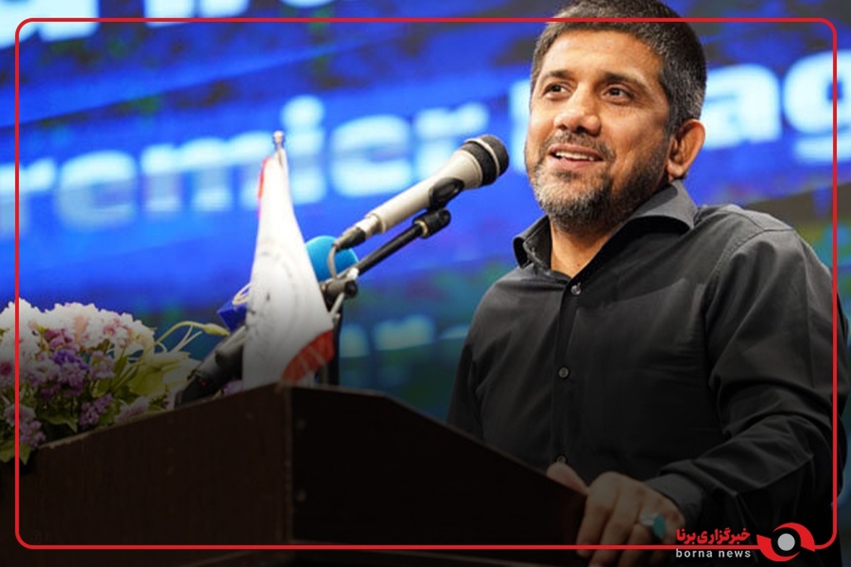 علیرضا دبیر : اینکه بخواهیم از کمک‌های دولتی به بچه‌ها جایزه بدهیم خلاف است و از درآمدهای خودمان استفاده می کنیم