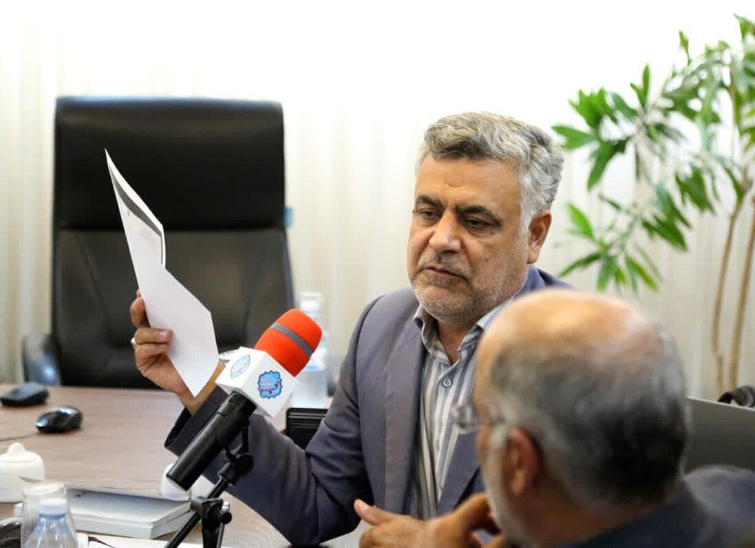 اعتراض به روند انتخابات اتحادیه صنف تالارهای پذیرایی قم اعتراض به روند انتخابات اتحادیه صنف تالارهای پذیرایی قم