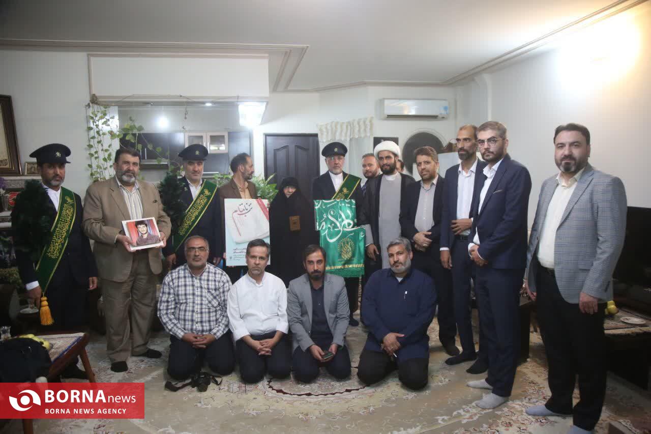 دیدار خبرنگاران قمی با مادر شهید دخانچی