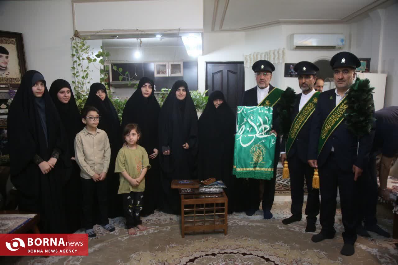 دیدار خبرنگاران قمی با مادر شهید دخانچی