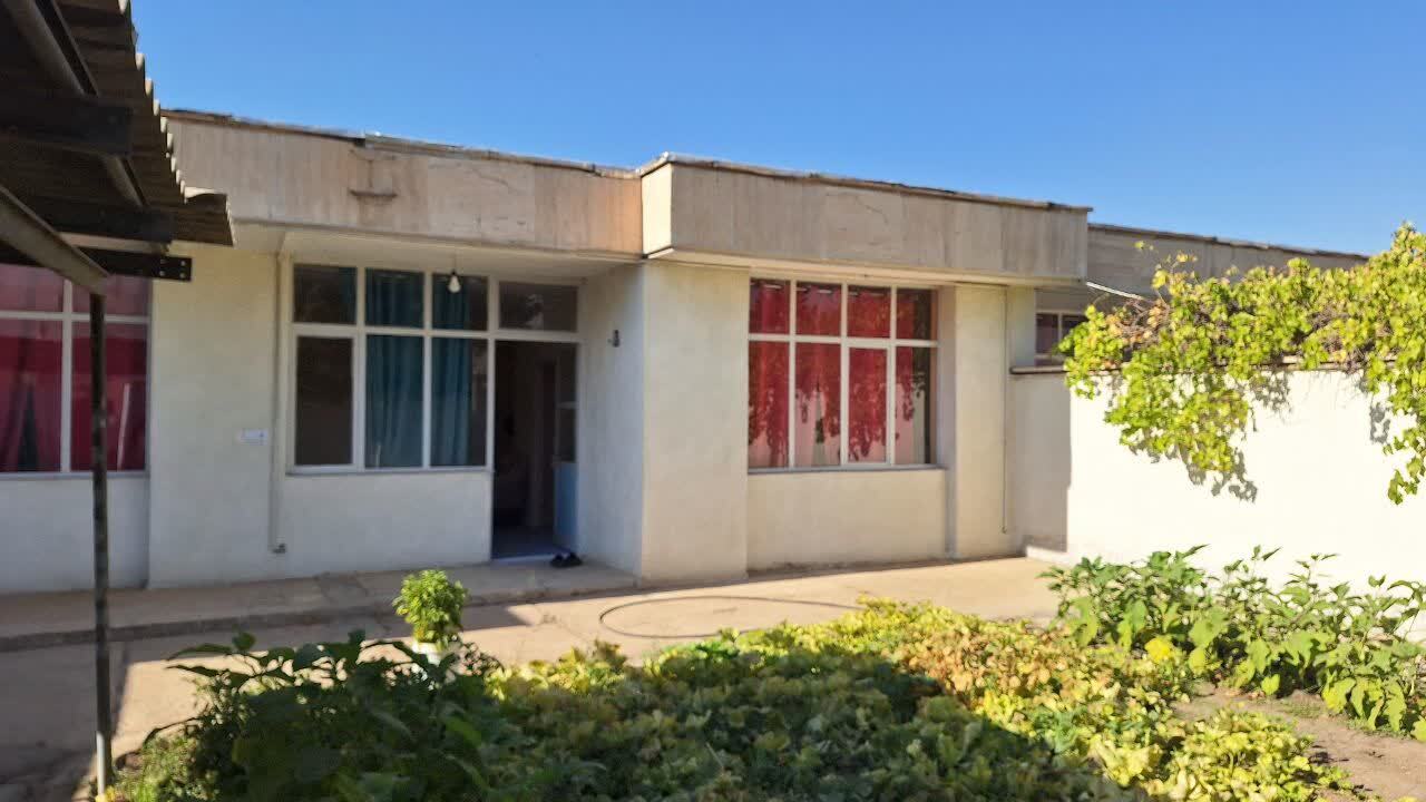 معاون استاندار از مجموعه پذیرایی و اقامتی در دست ساخت در مسیر زیاران به طالقان بازدید کرد 