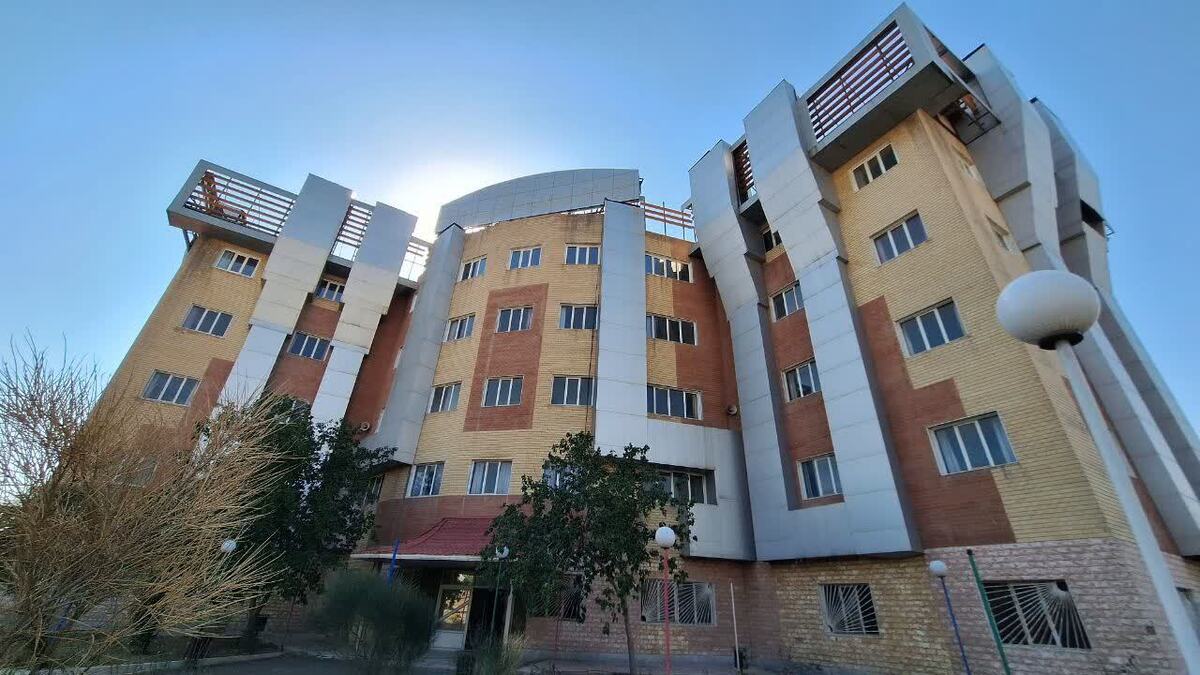 ساختمان دانشگاه متروکه ای که می تواند هتل شود 