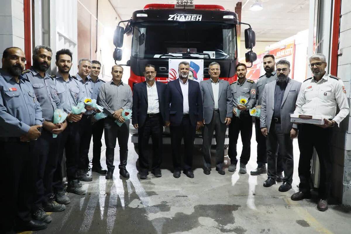شهردار اراک: آتش نشان ها قهرمان جامعه هستند