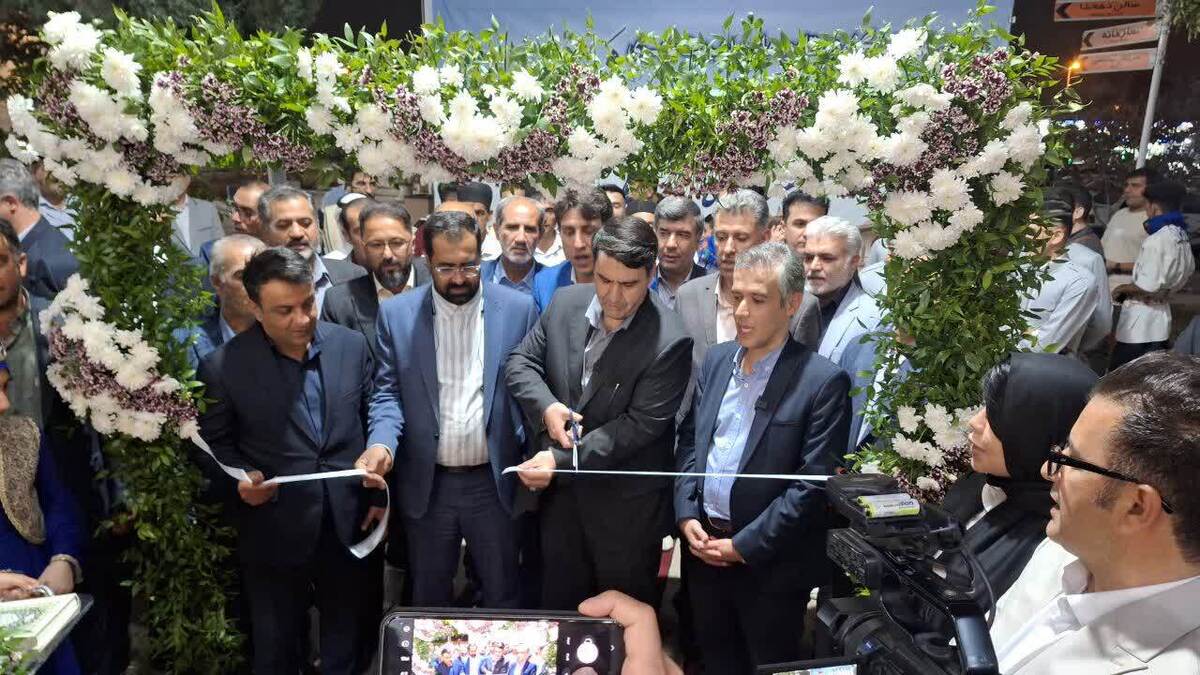 نمایشگاه دستاوردهای مدیریت شهری در قزوین افتتاح شد