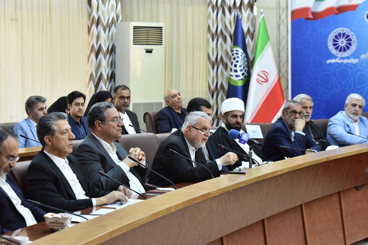 صالحی‌امیری در نشست شورای گفت‌وگوی دولت و بخش خصوصی آذربایجان‌غربی: آذربایجان غربی خورشیدی درخشان بر جغرافیای ایران است