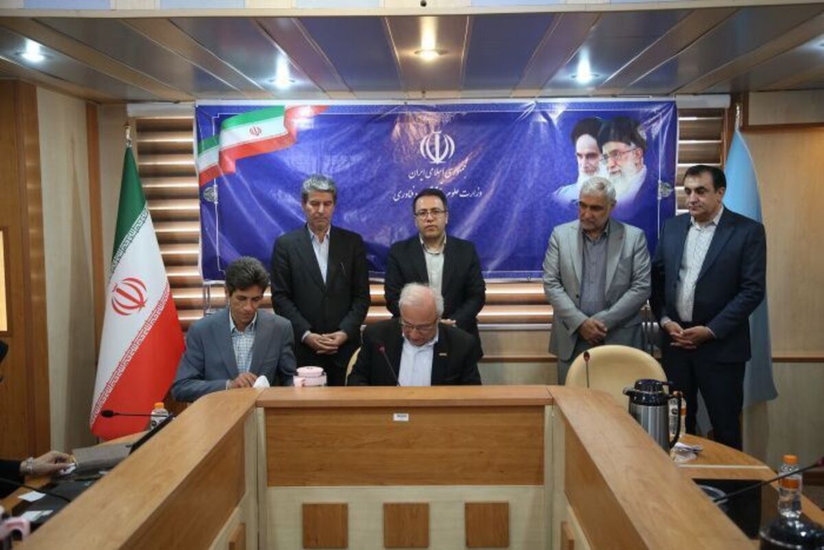 انعقاد ۲ تفاهم‌نامه ۳۵۰۰ میلیارد ریالی برای توسعه زیست‌ بوم فناوری خراسان‌شمالی