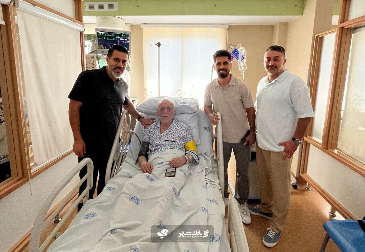 مدیران و کاپیتان پرسپولیس بر بالین محمود خوردبین