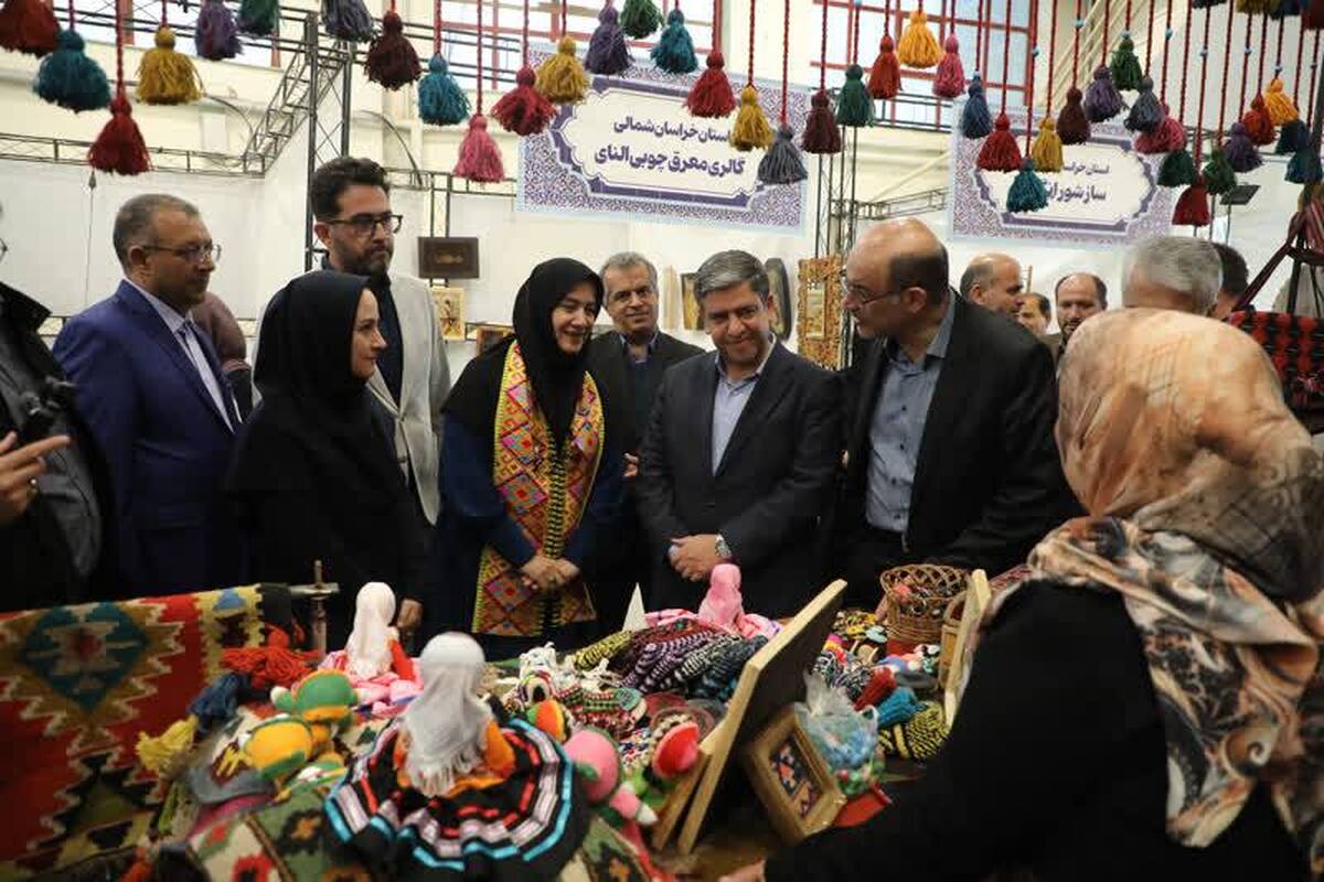 فراهم کردن زمینه برای عرضه تولیدات صنایع‌دستی در اولویت است