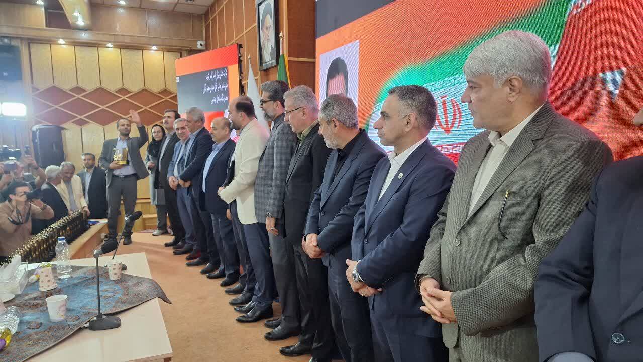 صنایع شهرستان آبیک پویا و بالنده هستند 