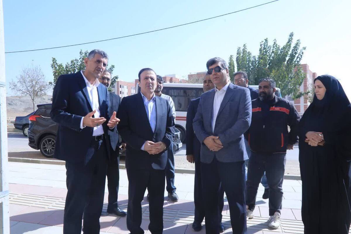 استاندار قزوین از پروژه مسکن ملی آبیک بازدید کرد 