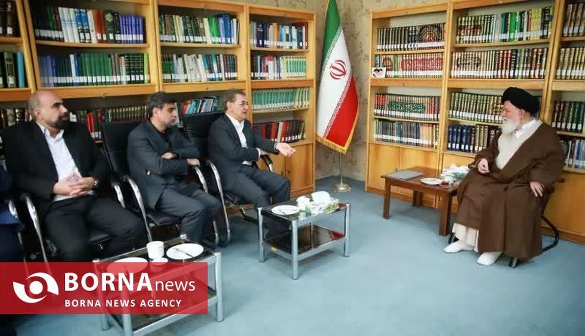 آیت الله علم الهدی تاکید کرد: لزوم تقویت بیمه سلامت با جذب سرمایه‌گذار، نظارت مؤثر و ادغام در نظام پزشکی