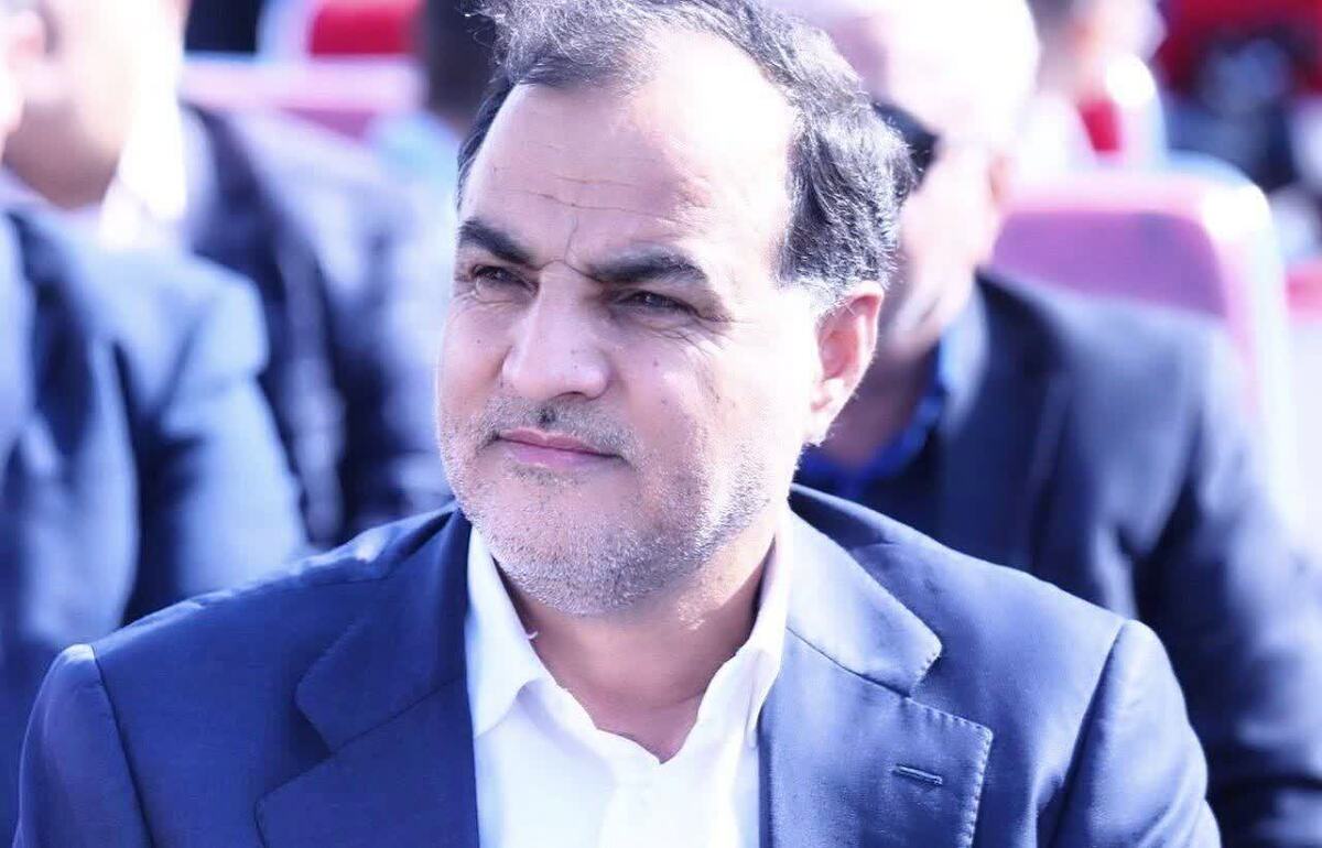 ساخت زمین های ورزشی موجب افزایش نشاط اجتماعی می شود