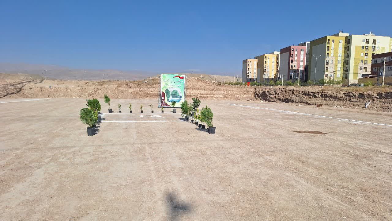 ساخت زمین های ورزشی موجب افزایش نشاط اجتماعی می شود