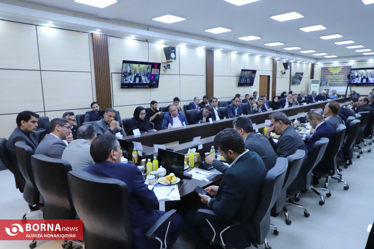 خرمشهر در کانون تحول های تجاری کشور؛ تاکید بر رفع چالش‌های مرزی و حمایت از بخش خصوصی / ضرورت توسعه دیپلماسی اقتصادی / هشدار درباره کاهش ۱۳ درصدی صادرات به عراق