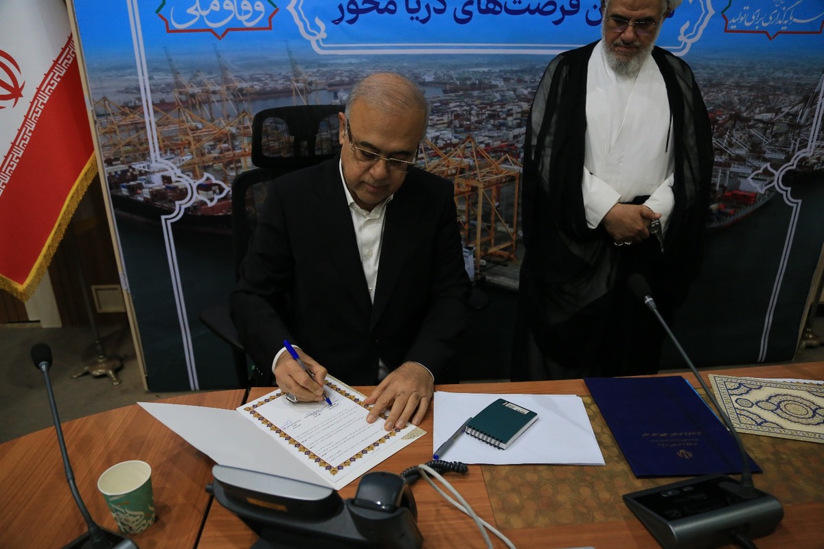 استاندار هرمزگان: شکاف‌های آموزشی استان باید با ابتکارات جدید ترمیم شود 