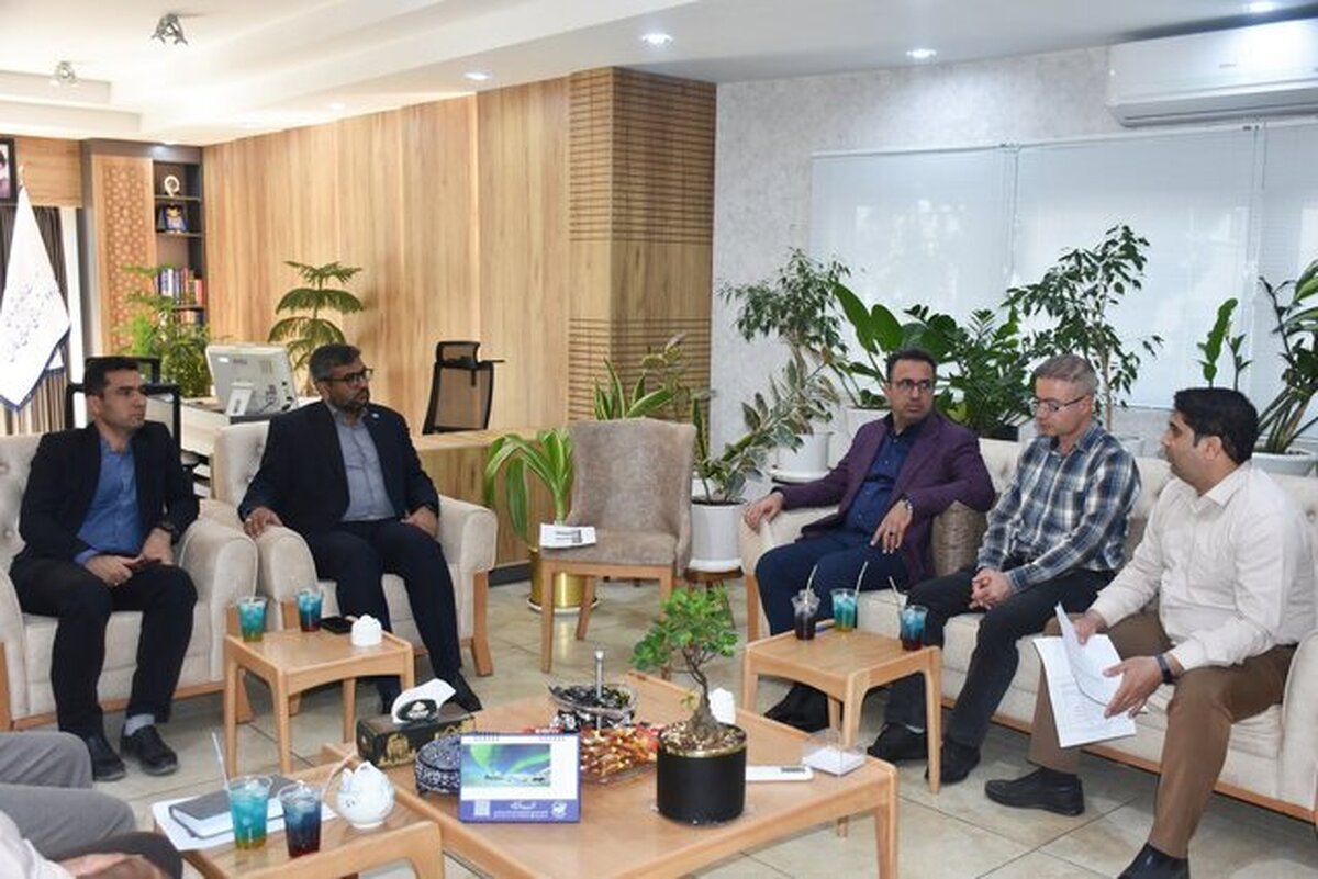 فیروزی: تکمیل پروژه‌های کتابخانه‌ای فارس شتاب می‌گیرد