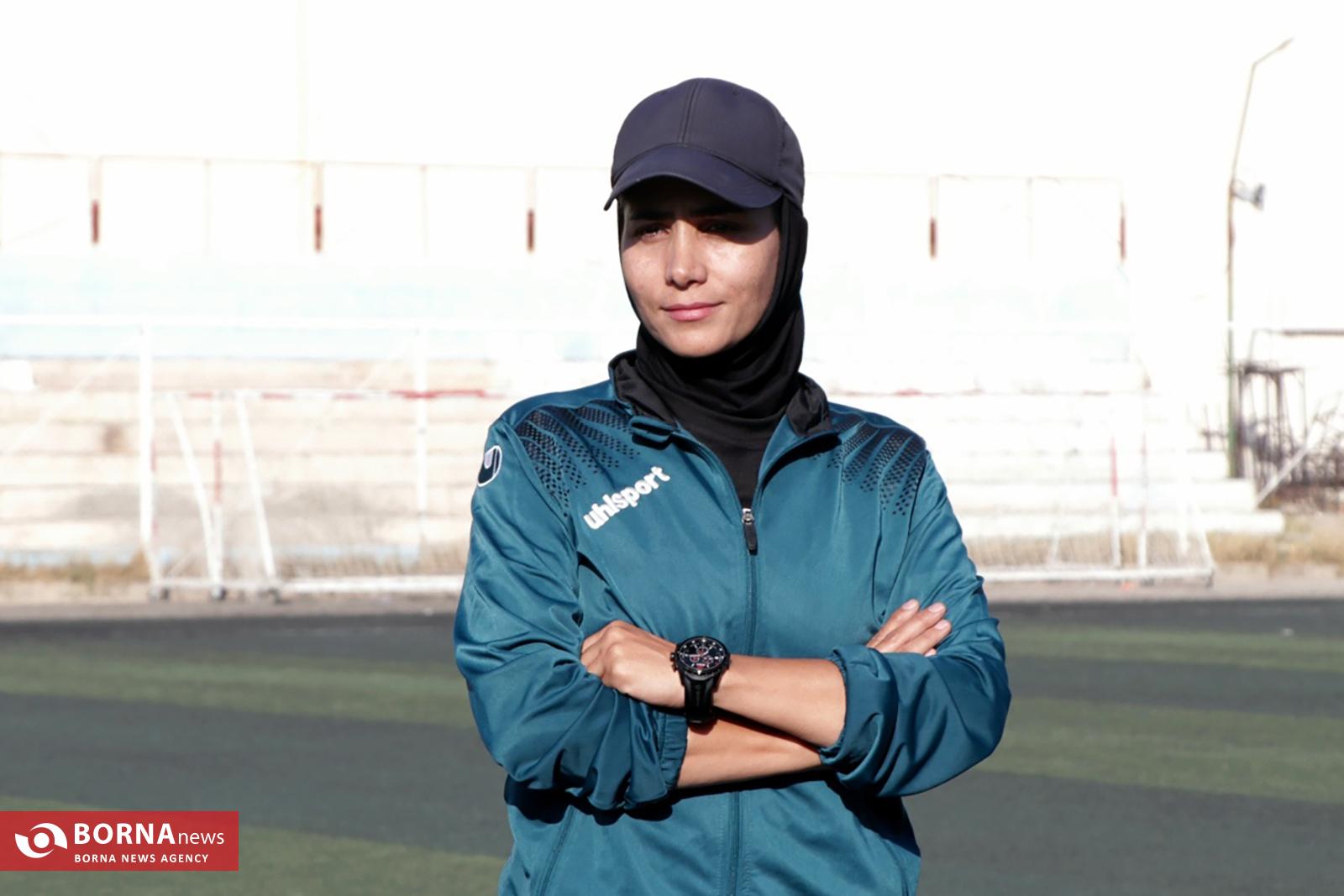 ایساتیس‌کران فارس میزبان ایستای کرج در لیگ فوتبال بانوان