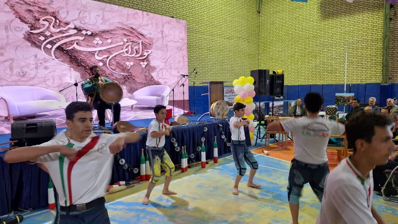 برگزاری جشنواره بزرگداشت روز آوج درکاروانسرای شاه‌عباسی