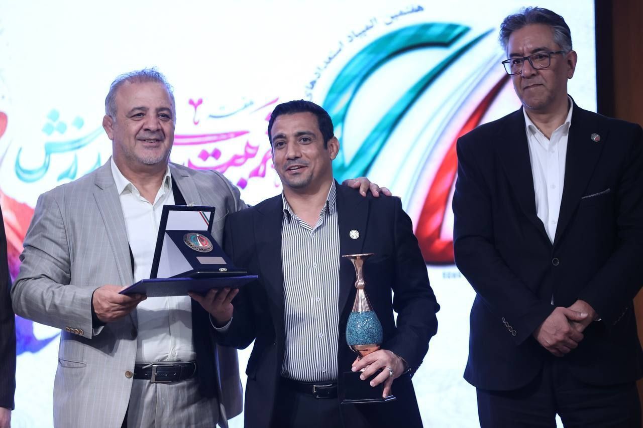 کسب رتبه چهارم و کاپ اخلاق رقابت های استعداد های برتر کشور / تقدیر از حمید بنی تمیم برای توسعه ورزش پایه و عملکرد درخشان ورزشکاران خوزستانی کسب رتبه چهارم و کاپ اخلاق رقابت های استعداد های برتر کشور / تقدیر از حمید بنی تمیم برای توسعه ورزش پایه و عملکرد درخشان ورزشکاران خوزستانی