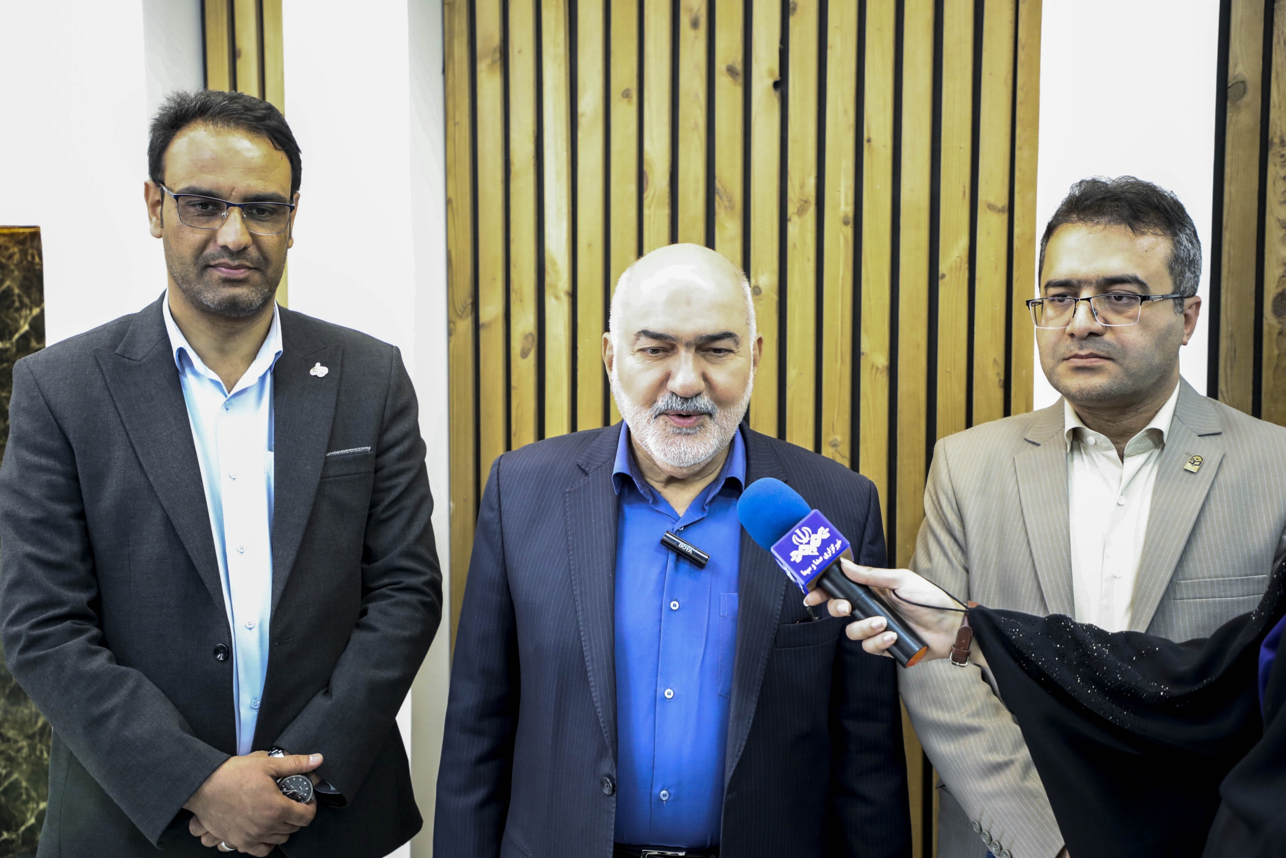 استاندار خوزستان: دانشگاه فرهنگیان علاوه بر آموزش آکادمیک باید کانون آموزش مهارتهای زندگی اجتماعی و فرهنگساز جامعه باشد استاندار خوزستان: دانشگاه فرهنگیان علاوه بر آموزش آکادمیک باید کانون آموزش مهارتهای زندگی اجتماعی و فرهنگساز جامعه باشد