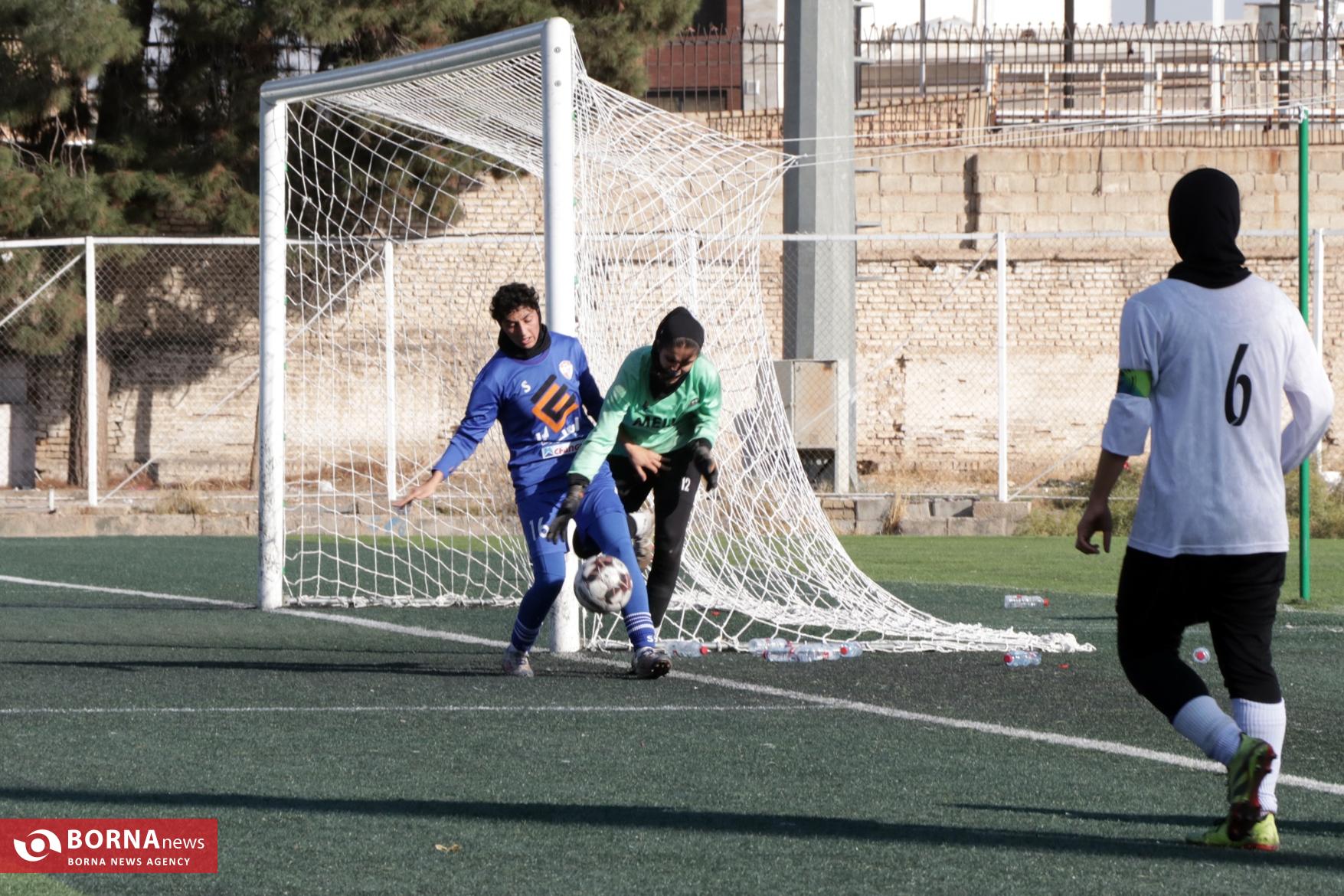 شکست خانگی بانوان فارسی در مقابل ایستا البرز