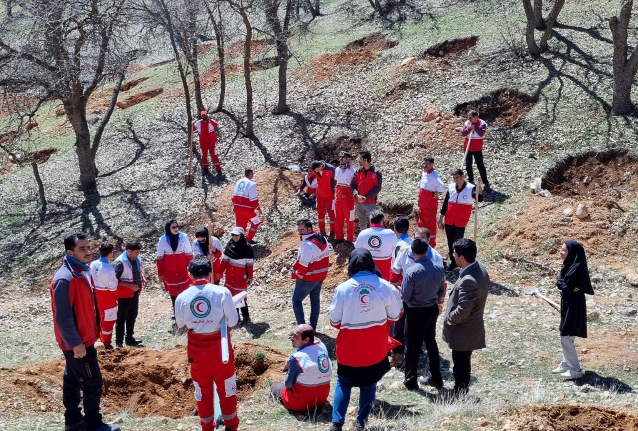 پیشگامی ۳ میلیون و ۵۰۰ هزار جوان داوطلب هلال احمر در عرصه های اجتماعی