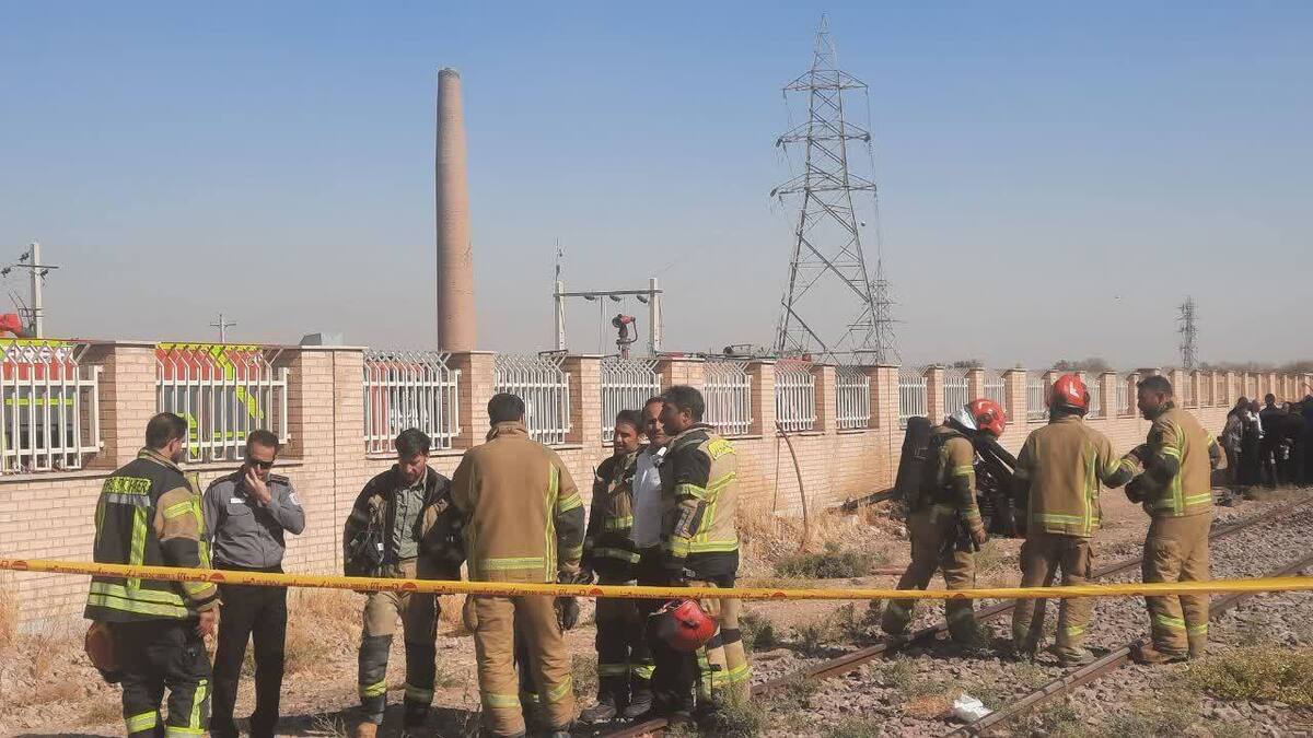 برگزاری مانور برخورد دو رام قطار باری در ایستگاه راه‌آهن قزوین