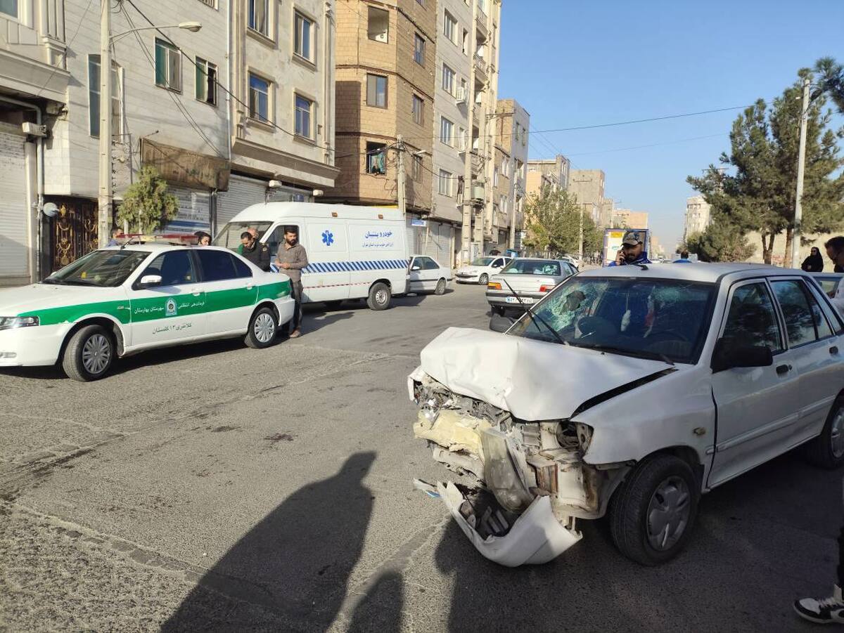 حادثه سرویس مدرسه در سبزدشت/ ۱۵ دانش آموز مصدوم شدند