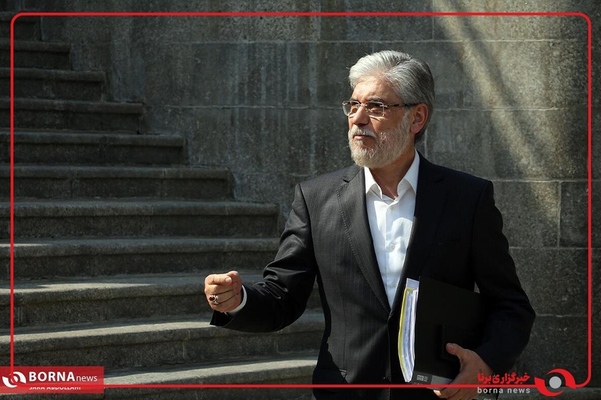 به ازای هر ۲.۳ هیئت‌علمی یک قرارداد با صنعت داریم