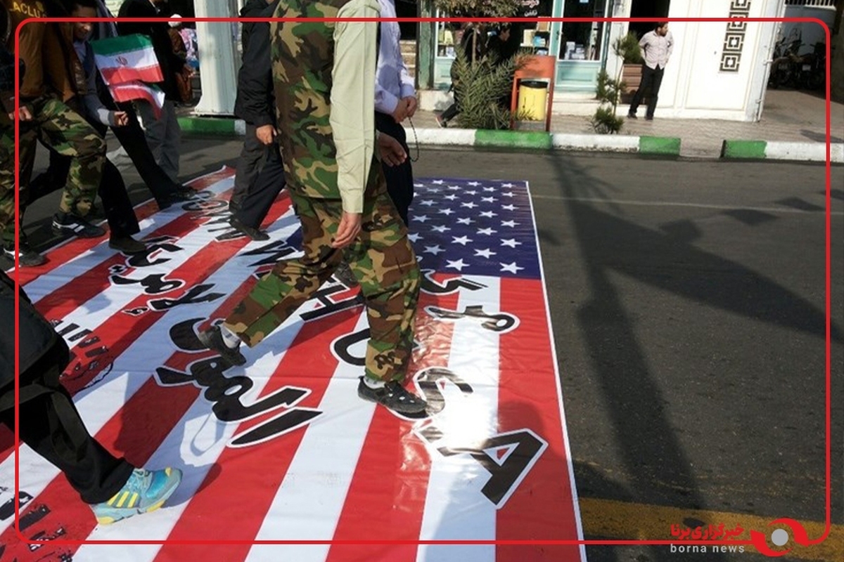 پرچم آمریکا و رژیم صهیونیستی زیر پای دهه نودی‌ها