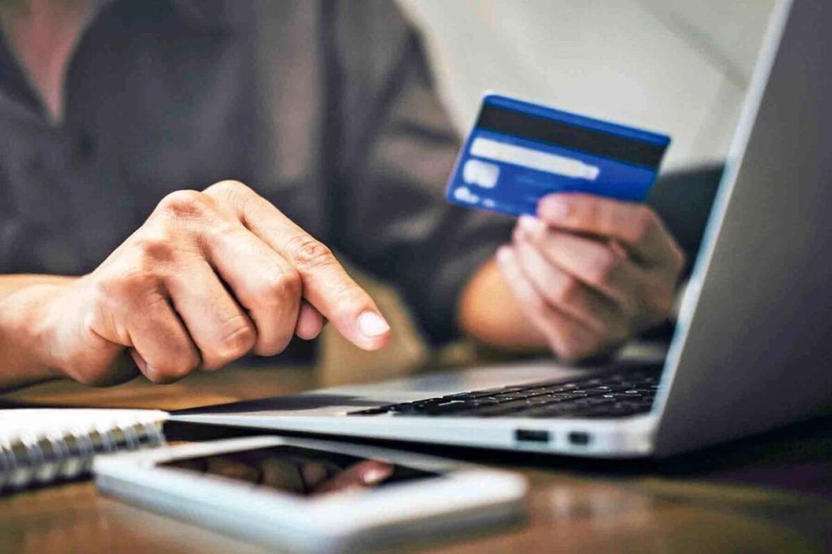 واگذاری کارت بانکی به دیگران، زمینه‌ساز جرایم مالی است