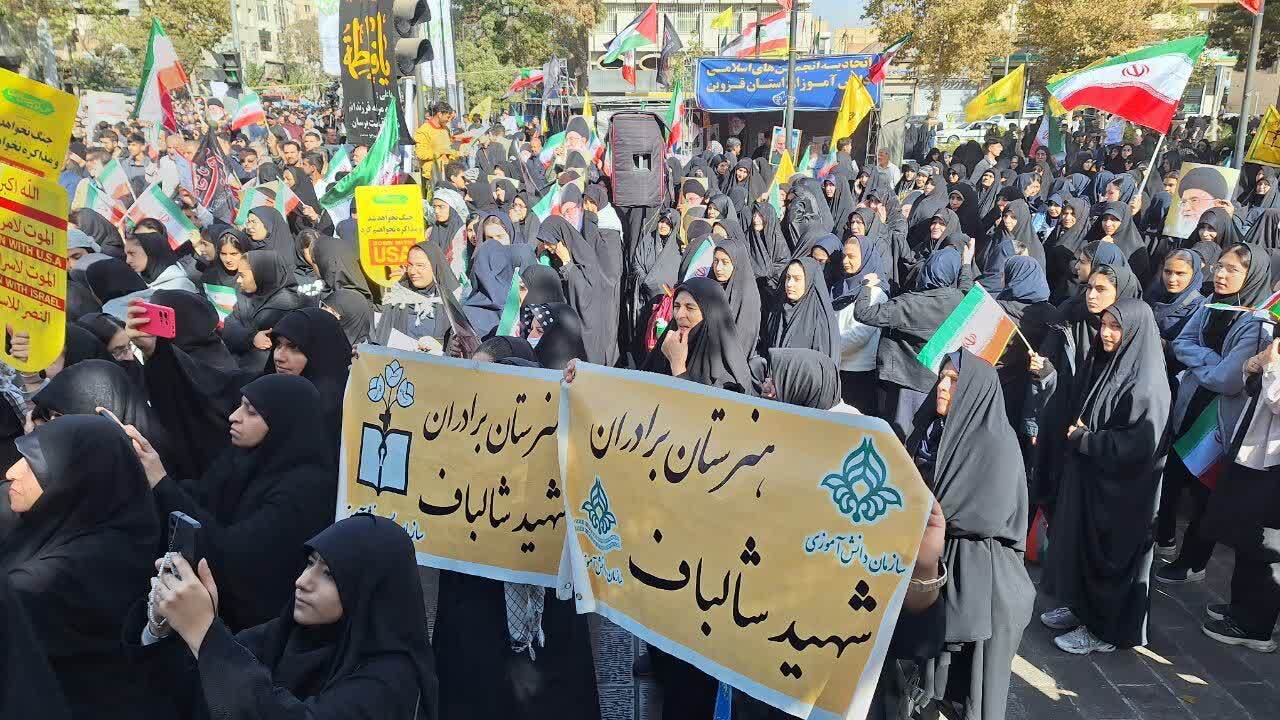 فریاد «مرگ بر آمریکا» خاموش‌شدنی نیست