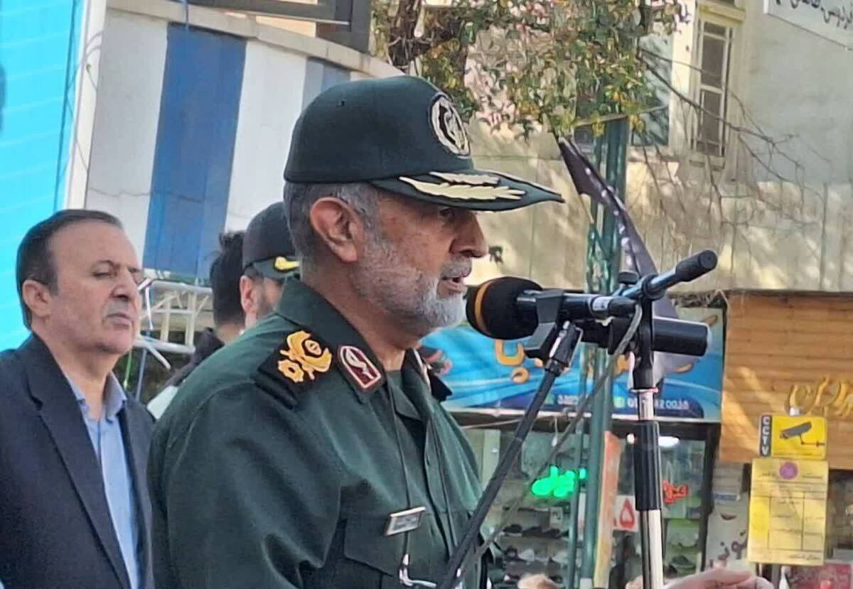 سردار سنایی راد : ۱۳ آبان نماد ایستادگی ملت ایران است 