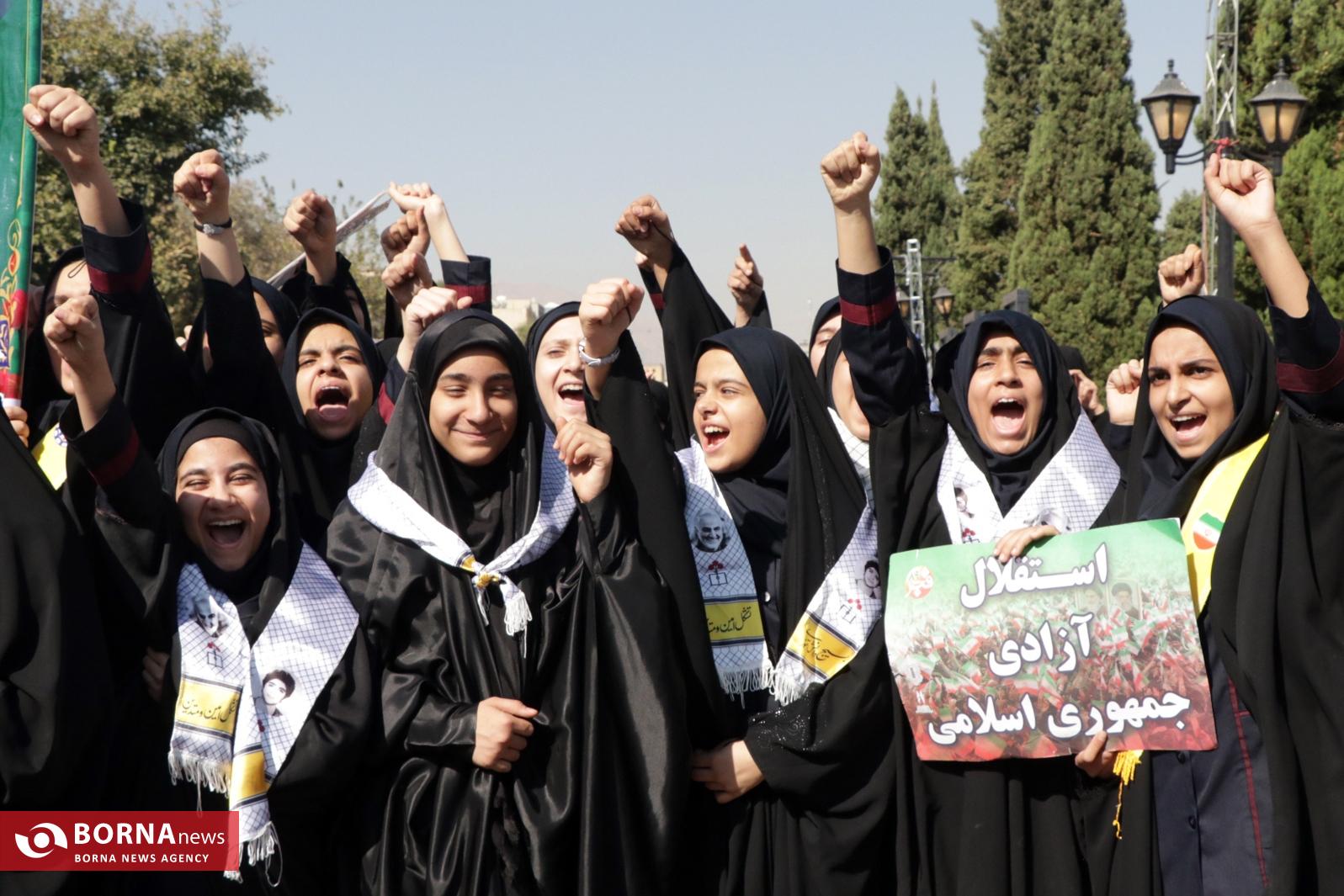 آیین بزرگداشت ۱۳ آبان در شیراز برگزار شد