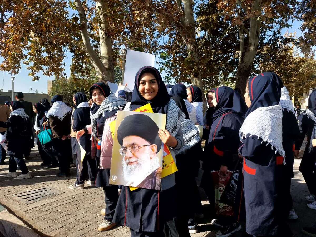 استفاده ۲ هزار دانش آموز قروینی از اتوبوس رایگان در ۱۳ آبان ماه